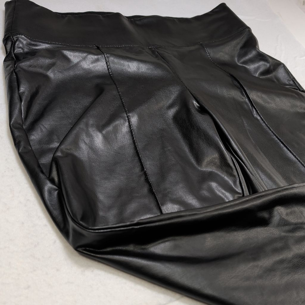 Women's Nine West Black Faux Leather Leggings L - Picture 3 of 11